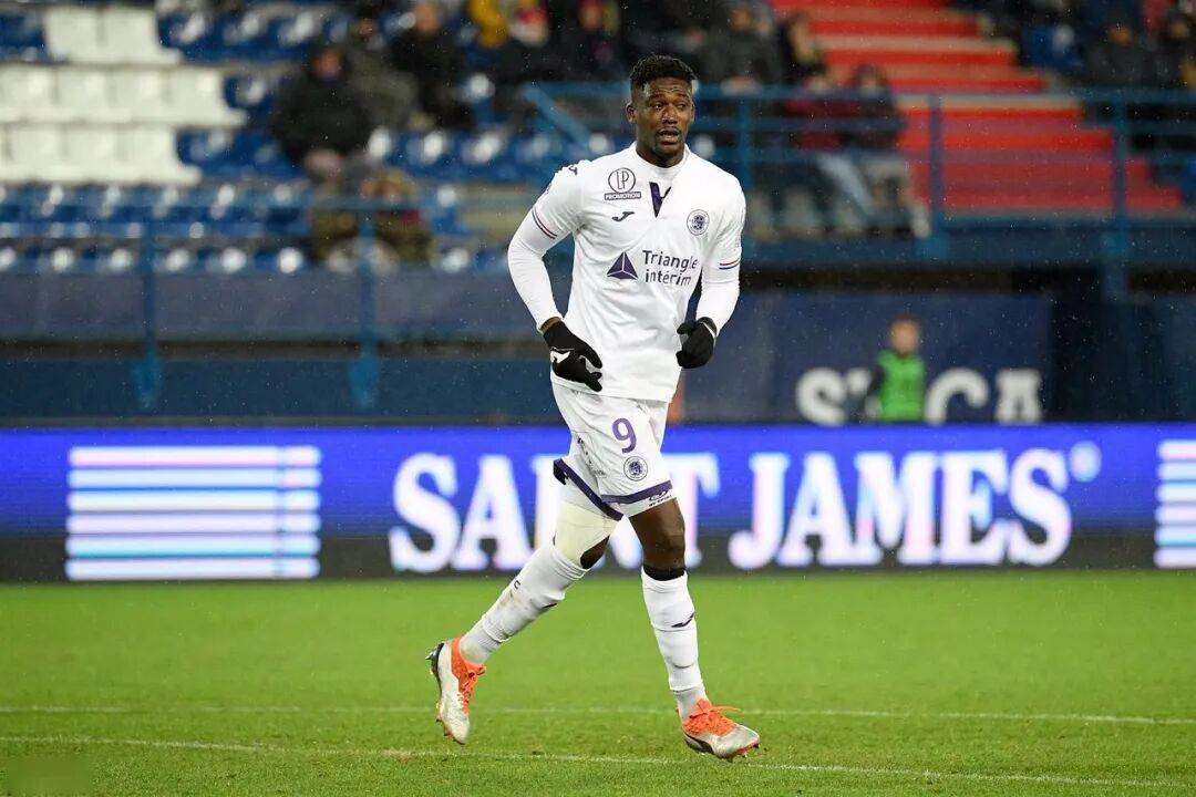 阿森纳引进乌拉圭射手，增强锋线攻击力的简单介绍